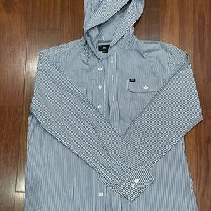 Formal shirt with hood and packets!! Size M